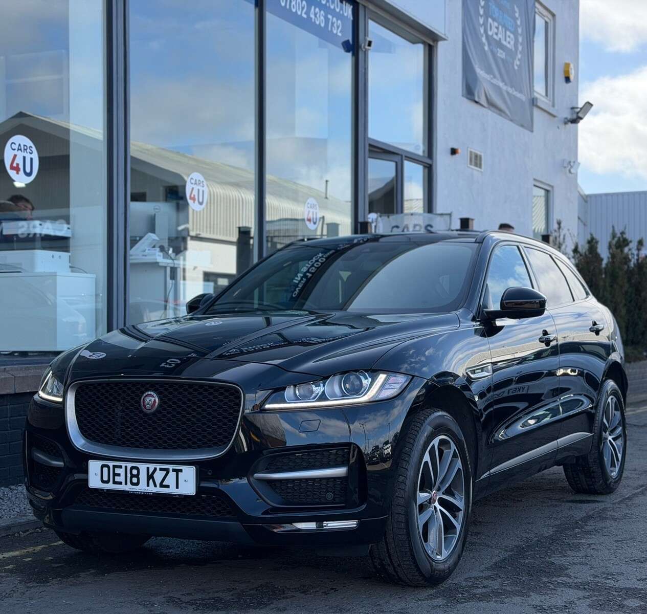 A 2018 JAGUAR F-PACE 2.0 D180 R-Sport SUV 5dr Diesel Auto AWD Euro 6 (s/s) (180 ps) A 2018 JAGUAR F-PACE 2.0 D180 R-Sport SUV 5dr Diesel Auto AWD Euro 6 (s/s) (180 ps)