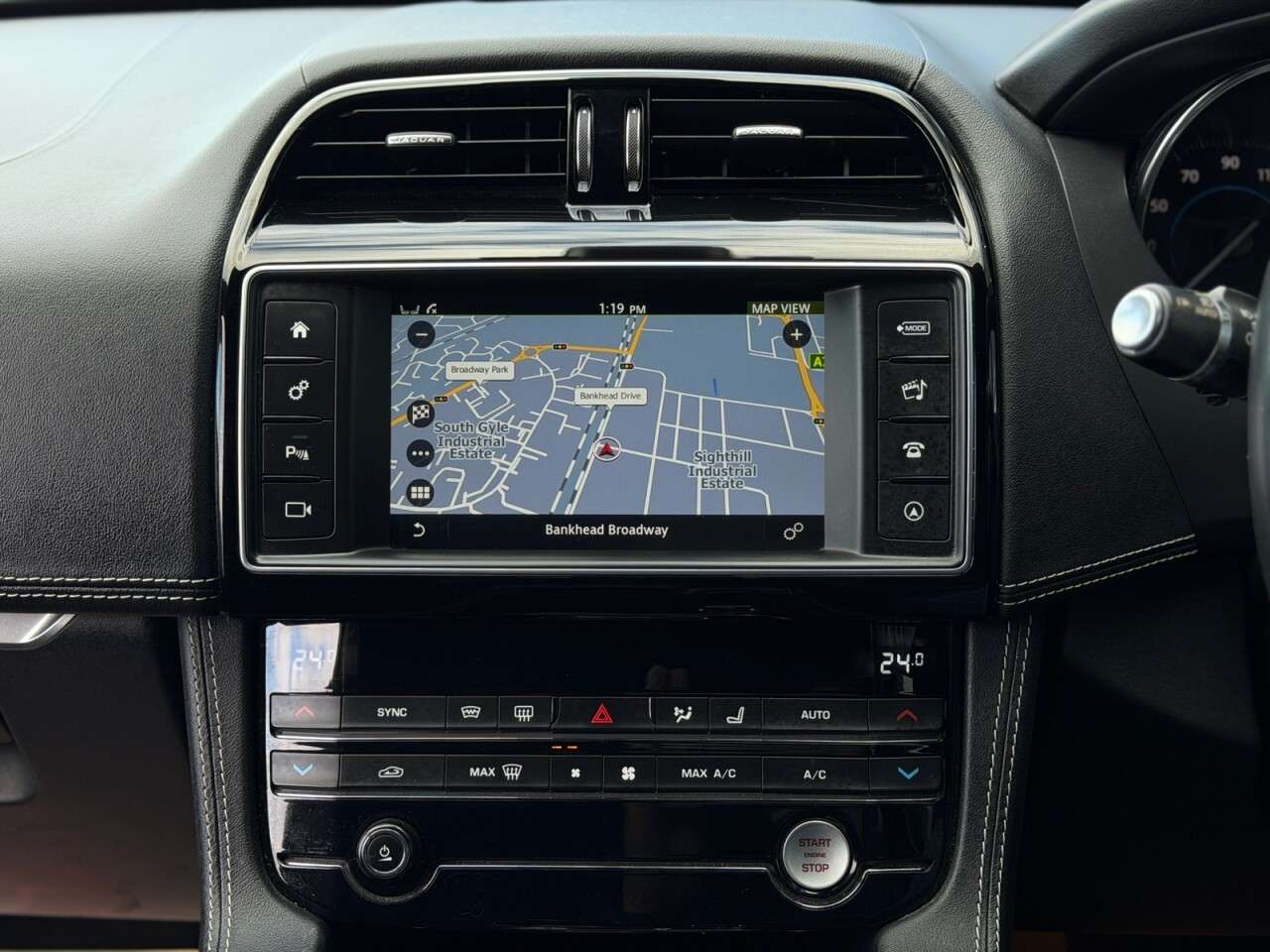 2018 JAGUAR F-PACE 2018 JAGUAR F-PACE