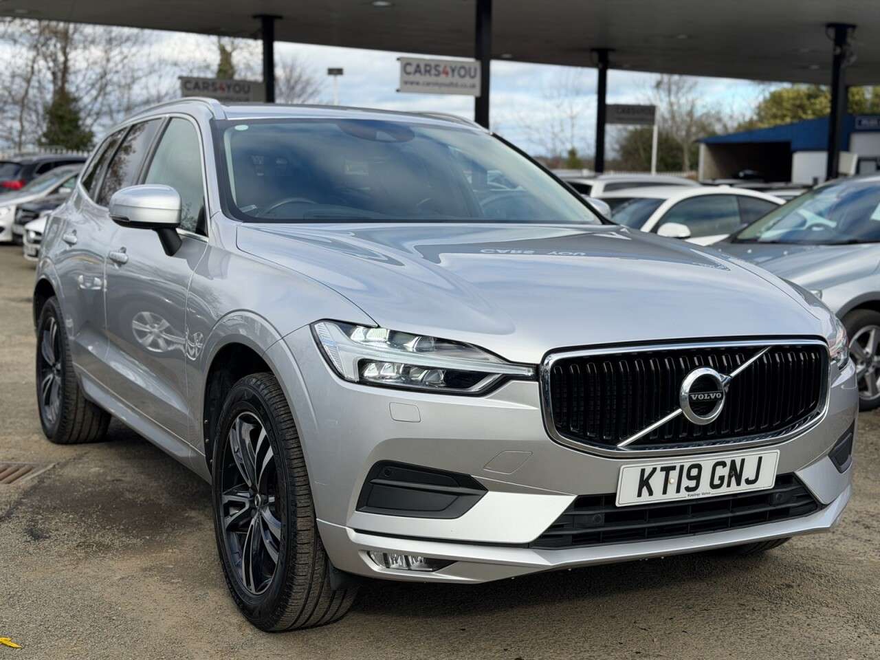 A 2019 VOLVO XC60 2.0 D4 Momentum Pro SUV 5dr Diesel Auto AWD Euro 6 (s/s) (190 ps) KEY LESS A 2019 VOLVO XC60 2.0 D4 Momentum Pro SUV 5dr Diesel Auto AWD Euro 6 (s/s) (190 ps) KEY LESS