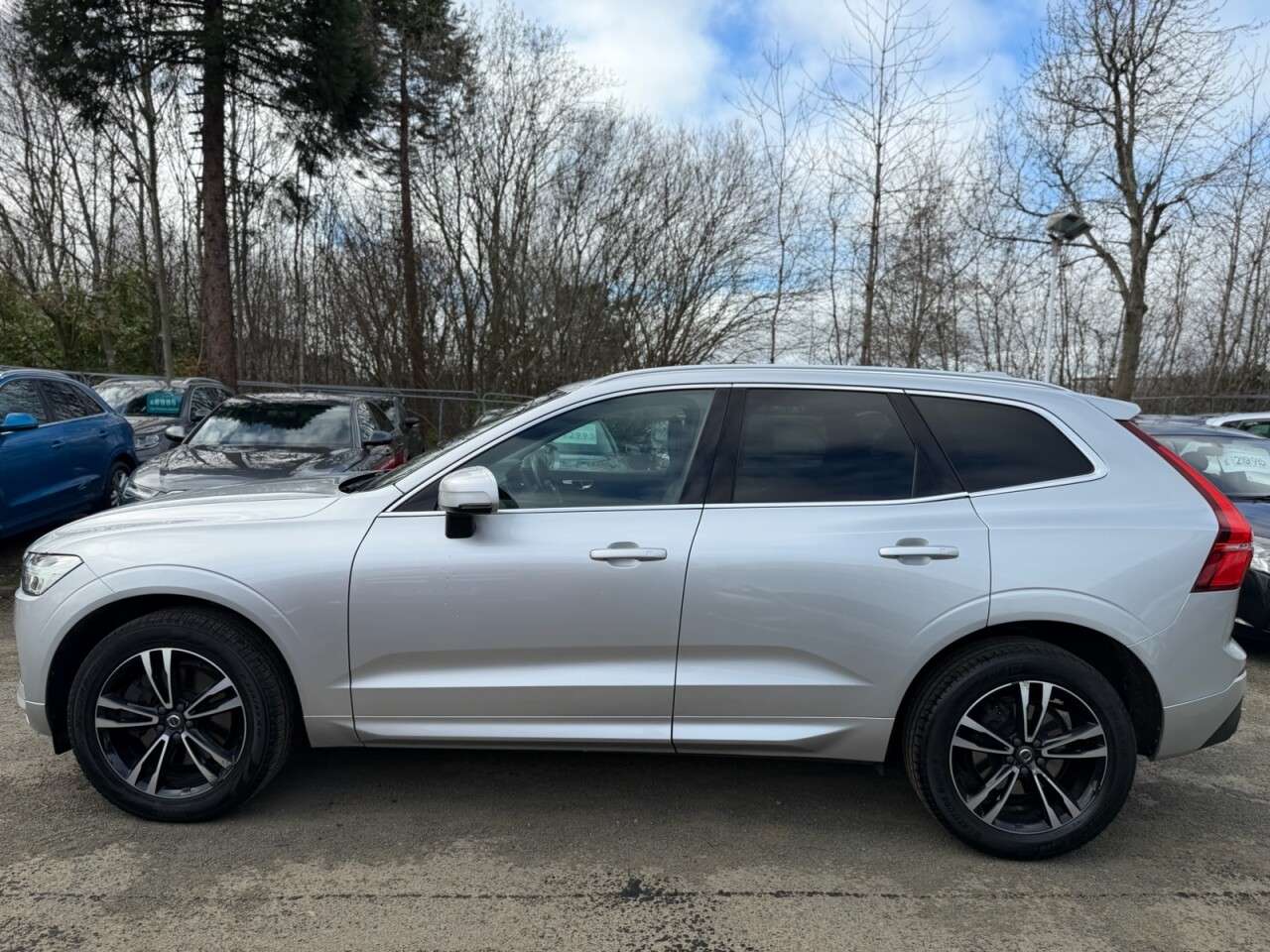 A 2019 VOLVO XC60 2.0 D4 Momentum Pro SUV 5dr Diesel Auto AWD Euro 6 (s/s) (190 ps) KEY LESS A 2019 VOLVO XC60 2.0 D4 Momentum Pro SUV 5dr Diesel Auto AWD Euro 6 (s/s) (190 ps) KEY LESS