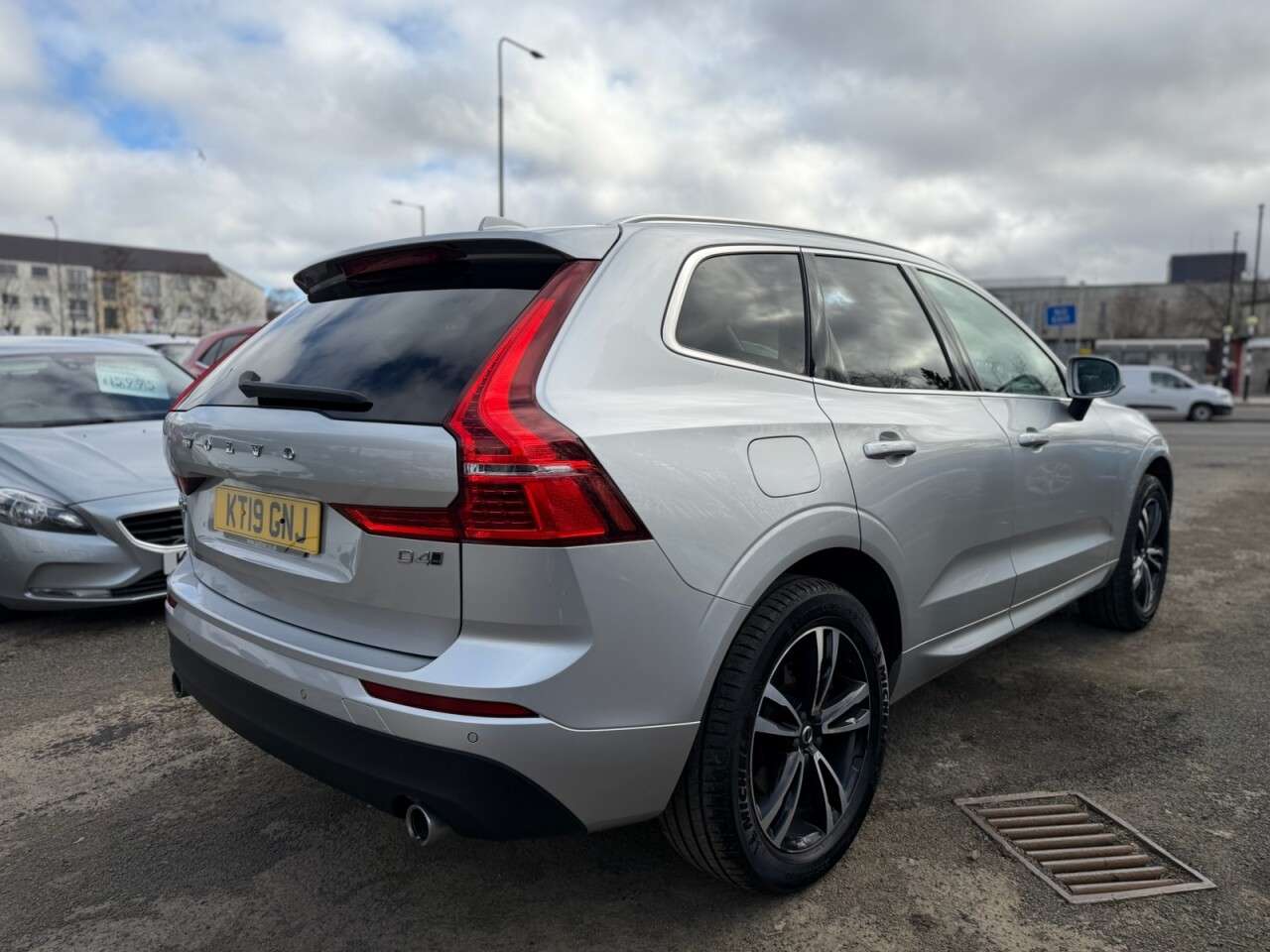 2019 VOLVO XC60 2019 VOLVO XC60