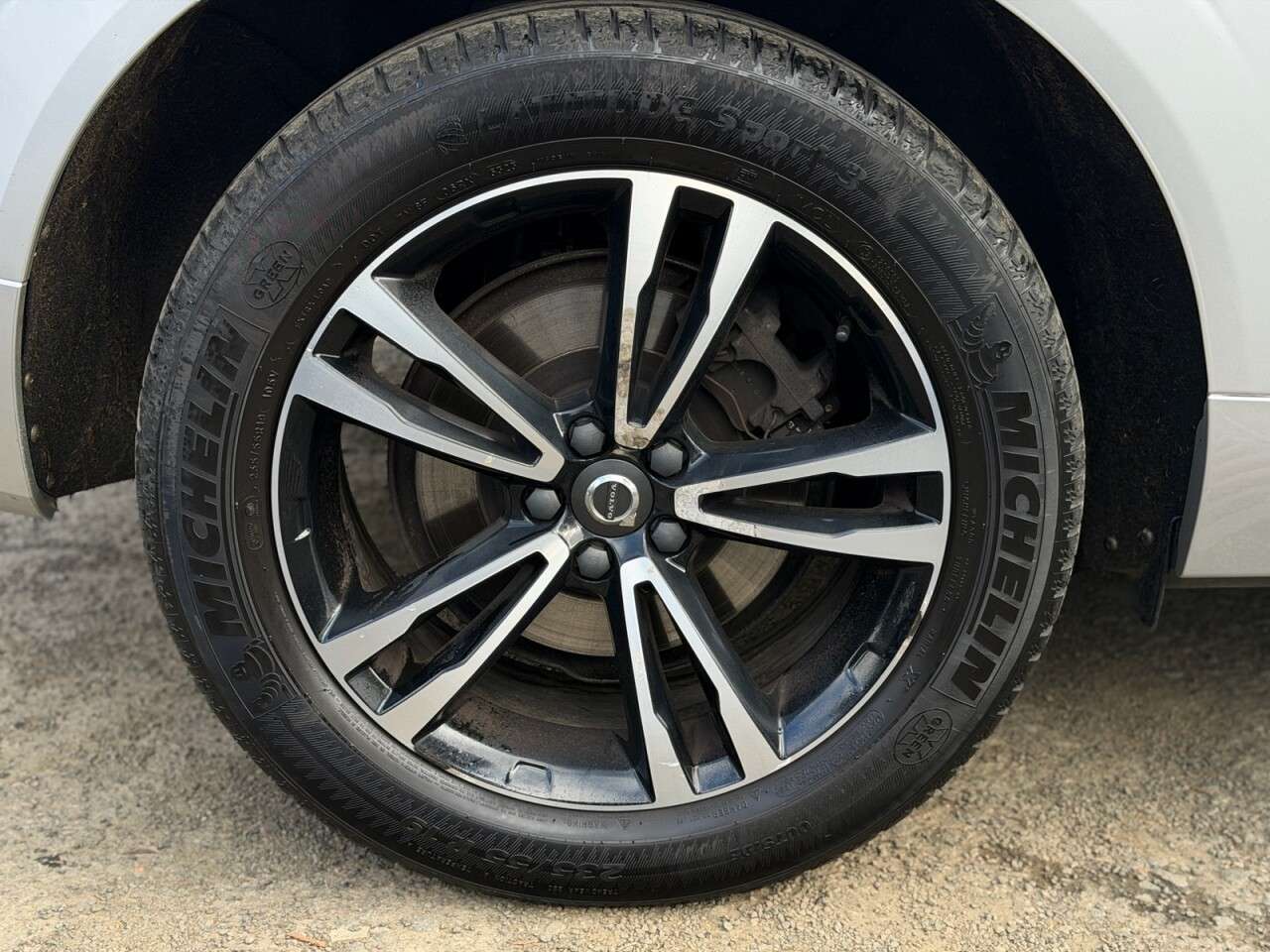 2019 VOLVO XC60 2019 VOLVO XC60