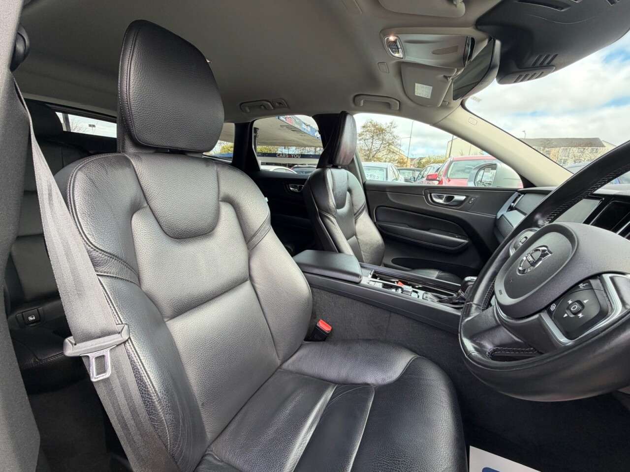 2019 VOLVO XC60 2019 VOLVO XC60