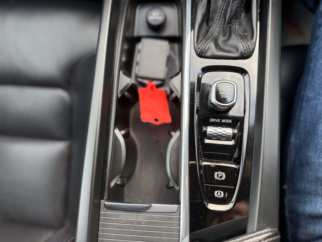 2019 VOLVO XC60 2019 VOLVO XC60