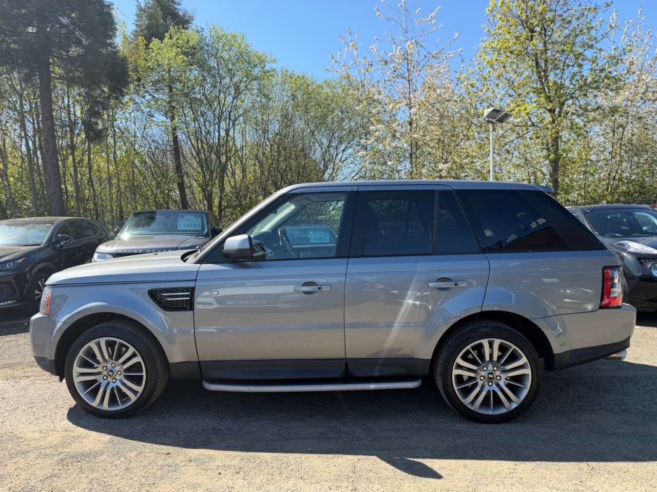 A 2012 LAND ROVER RANGE ROVER SPORT 3.0 SD V6 SE SUV 5dr Diesel Auto 4WD Euro 5 (255 bhp) A 2012 LAND ROVER RANGE ROVER SPORT 3.0 SD V6 SE SUV 5dr Diesel Auto 4WD Euro 5 (255 bhp)