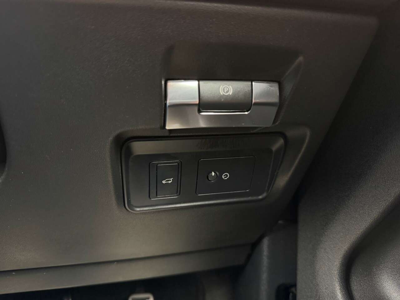 2019 LAND ROVER RANGE ROVER EVOQUE 2019 LAND ROVER RANGE ROVER EVOQUE