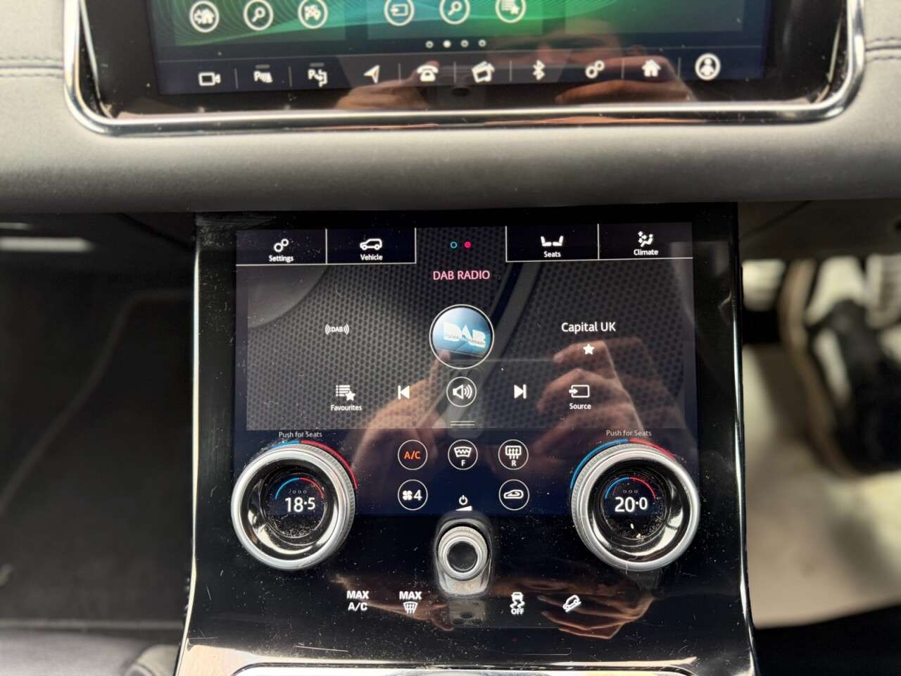 2019 LAND ROVER RANGE ROVER EVOQUE 2019 LAND ROVER RANGE ROVER EVOQUE