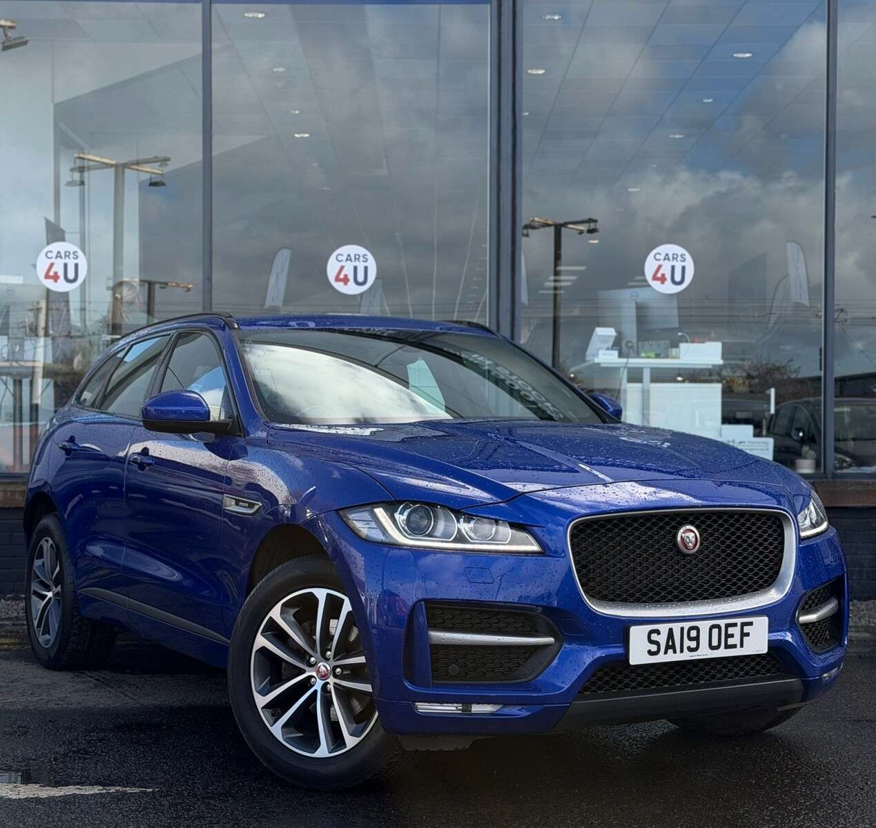 A 2019 JAGUAR F-PACE 2.0 D180 R-Sport SUV 5dr Diesel Auto AWD Euro 6 (s/s) (180 ps) A 2019 JAGUAR F-PACE 2.0 D180 R-Sport SUV 5dr Diesel Auto AWD Euro 6 (s/s) (180 ps)
