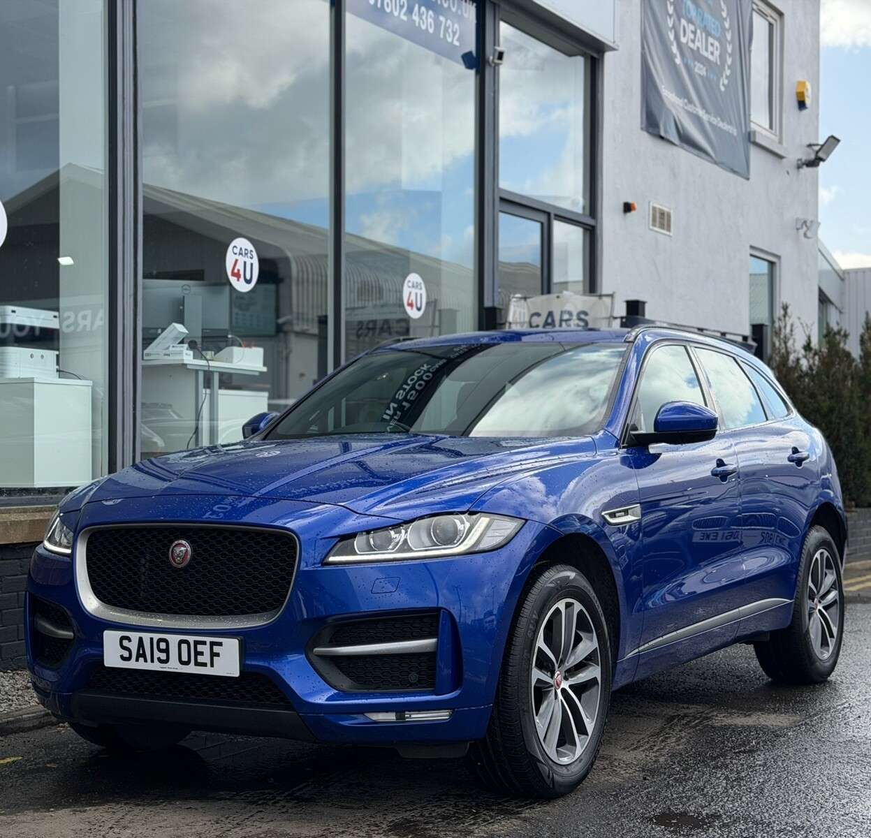 A 2019 JAGUAR F-PACE 2.0 D180 R-Sport SUV 5dr Diesel Auto AWD Euro 6 (s/s) (180 ps) A 2019 JAGUAR F-PACE 2.0 D180 R-Sport SUV 5dr Diesel Auto AWD Euro 6 (s/s) (180 ps)