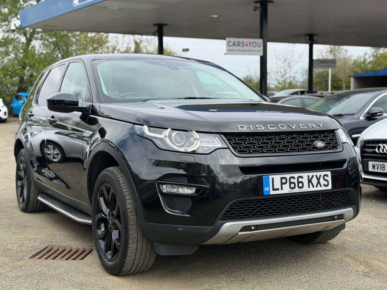 A 2016 LAND ROVER DISCOVERY SPORT 2.0 TD4 HSE SUV 5dr Diesel Auto 4WD Euro 6 (s/s) (180 ps) A 2016 LAND ROVER DISCOVERY SPORT 2.0 TD4 HSE SUV 5dr Diesel Auto 4WD Euro 6 (s/s) (180 ps)