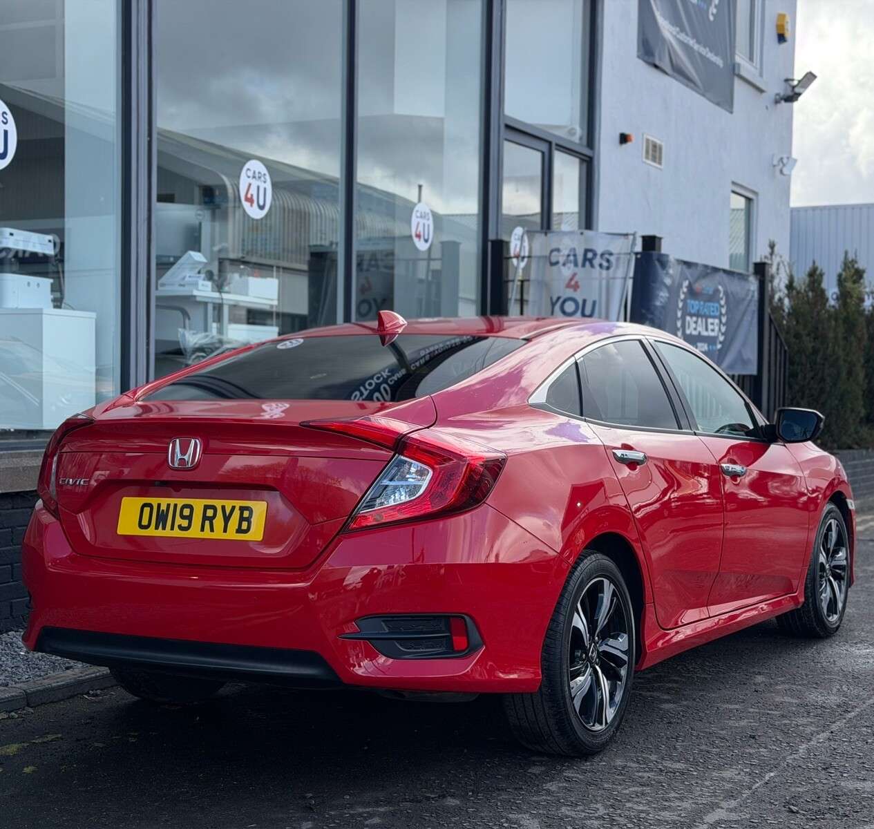 A 2019 HONDA CIVIC 1.0 VTEC Turbo SR Saloon 4dr Petrol CVT Euro 6 (s/s) (126 ps) A 2019 HONDA CIVIC 1.0 VTEC Turbo SR Saloon 4dr Petrol CVT Euro 6 (s/s) (126 ps)