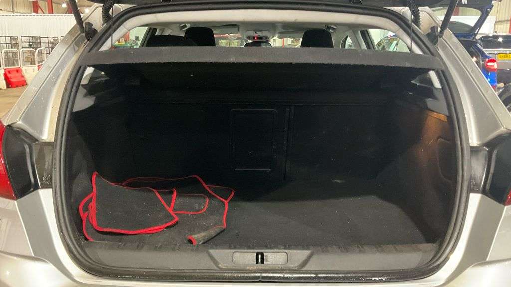 2016 PEUGEOT 308 2016 PEUGEOT 308