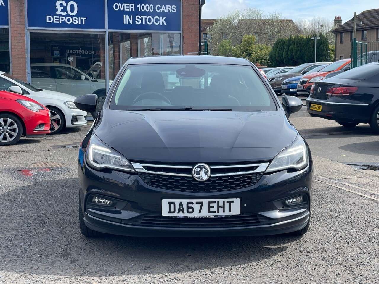 A 2017 VAUXHALL ASTRA 1.4i Turbo SRi Hatchback 5dr Petrol Auto Euro 6 (s/s) (150 ps) A 2017 VAUXHALL ASTRA 1.4i Turbo SRi Hatchback 5dr Petrol Auto Euro 6 (s/s) (150 ps)