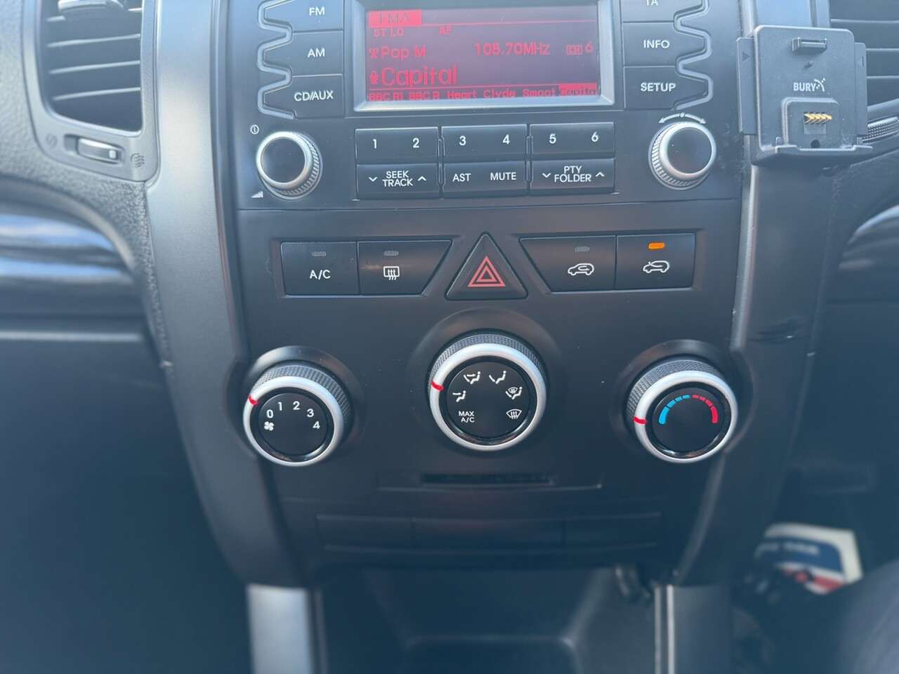 2011 KIA SORENTO 2011 KIA SORENTO