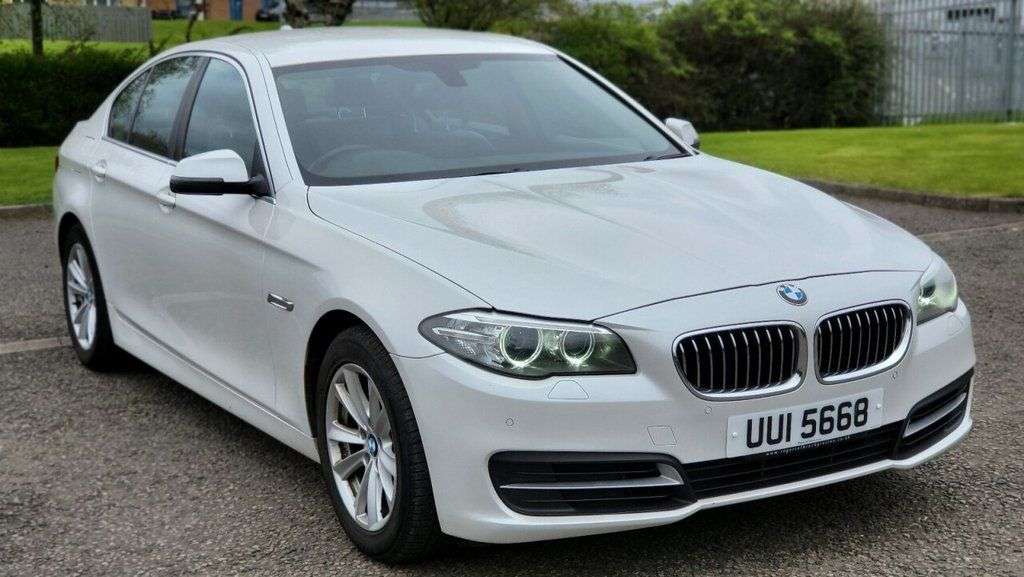 A 2013 BMW 5 SERIES 520D SE A 2013 BMW 5 SERIES 520D SE