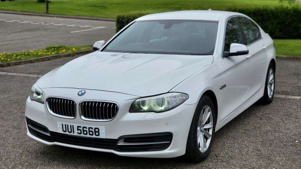 A 2013 BMW 5 SERIES 520D SE A 2013 BMW 5 SERIES 520D SE