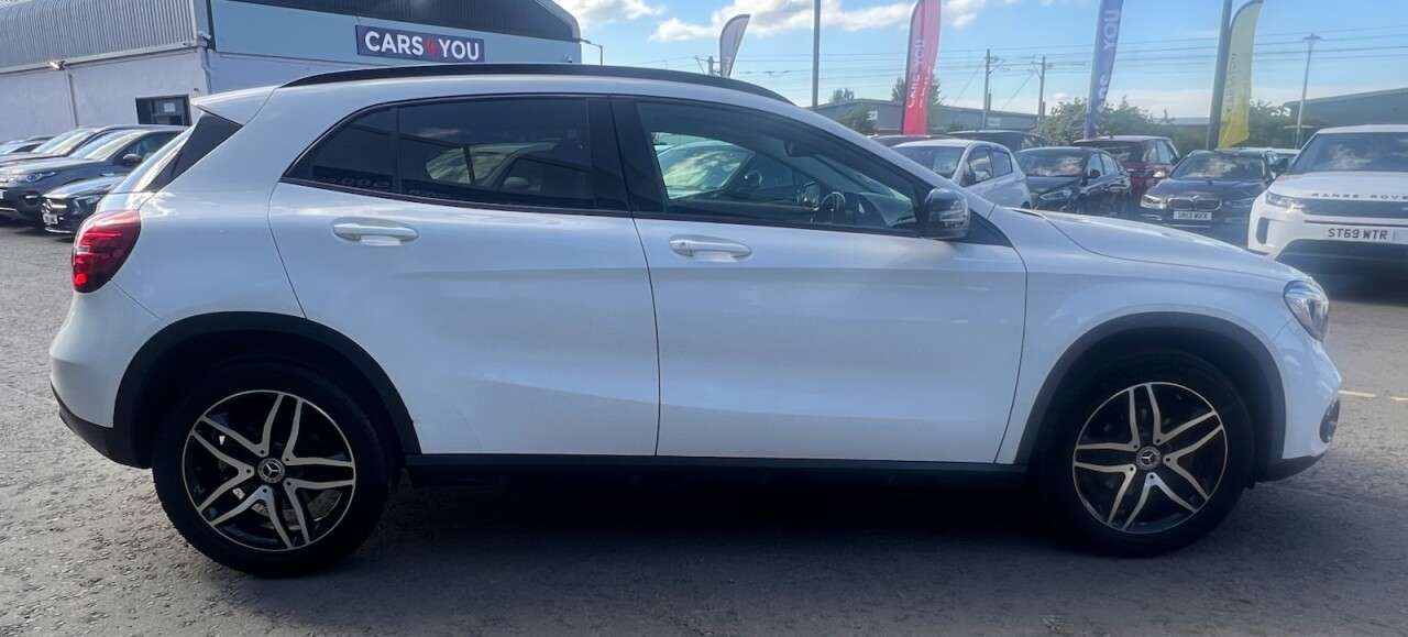 2019 MERCEDES-BENZ 180 2019 MERCEDES-BENZ 180