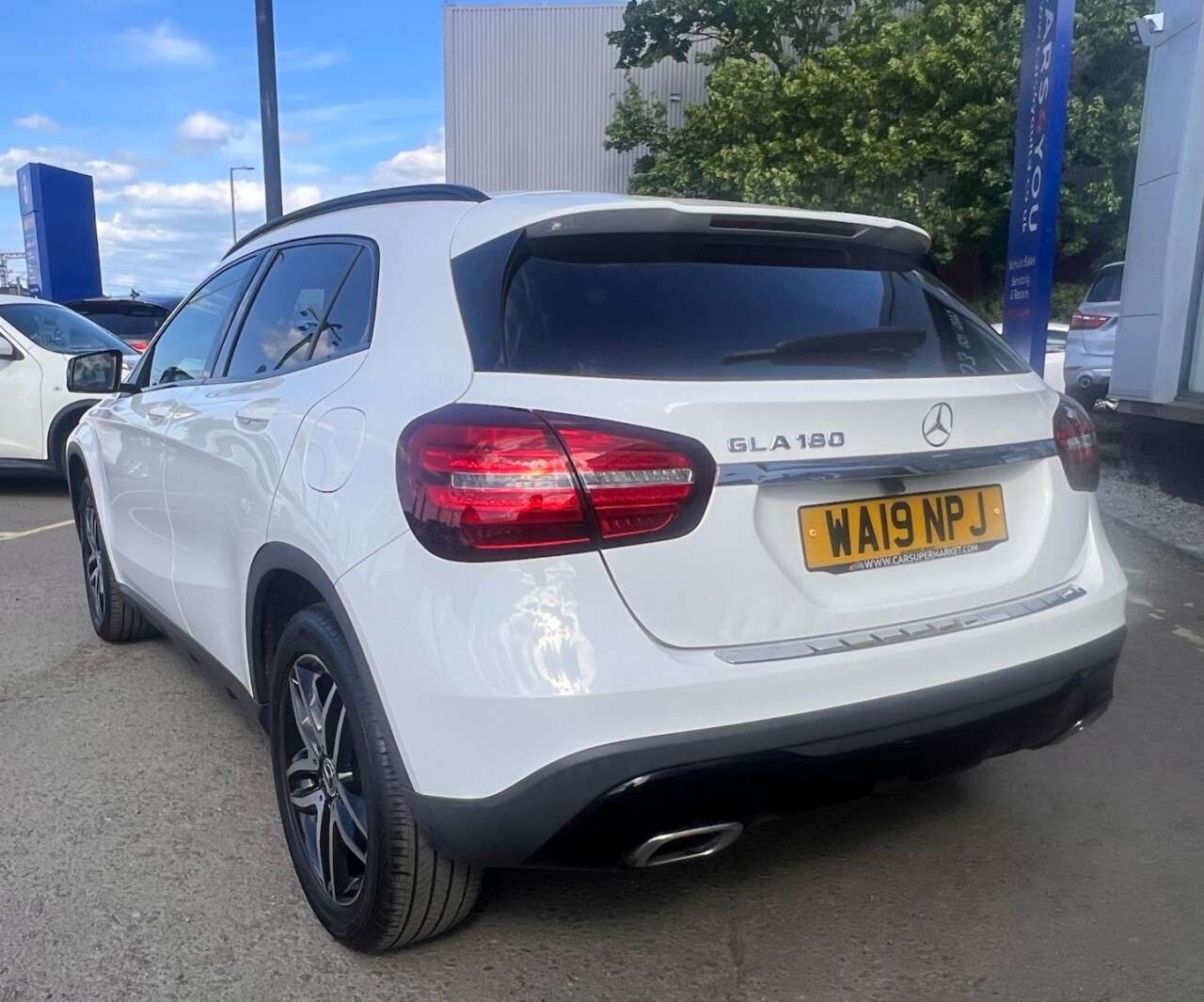 2019 MERCEDES-BENZ 180 2019 MERCEDES-BENZ 180