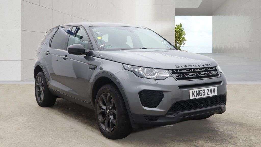 A 2018 LAND ROVER DISCOVERY SPORT 2.0 TD4 Landmark SUV 5dr Diesel Auto 4WD Euro 6 (s/s) (180 ps) A 2018 LAND ROVER DISCOVERY SPORT 2.0 TD4 Landmark SUV 5dr Diesel Auto 4WD Euro 6 (s/s) (180 ps)