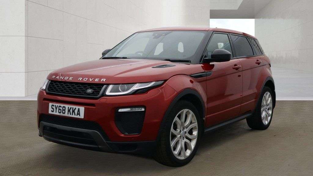 A 2018 LAND ROVER RANGE ROVER EVOQUE 2.0 TD4 HSE Dynamic SUV 5dr Diesel Auto 4WD Euro 6 (s/s) (180 ps) A 2018 LAND ROVER RANGE ROVER EVOQUE 2.0 TD4 HSE Dynamic SUV 5dr Diesel Auto 4WD Euro 6 (s/s) (180 ps)