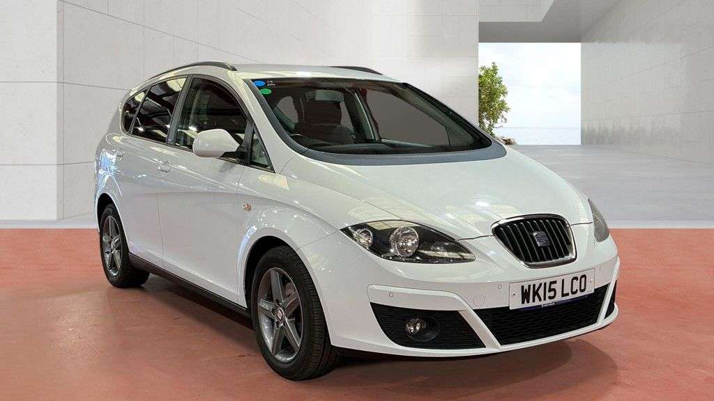 A 2015 SEAT ALTEA XL 1.6 TDI CR I TECH MPV 5dr Diesel DSG Euro 5 (105 ps) A 2015 SEAT ALTEA XL 1.6 TDI CR I TECH MPV 5dr Diesel DSG Euro 5 (105 ps)