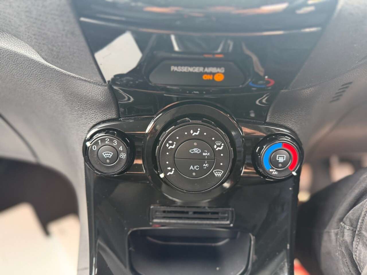 2017 FORD FIESTA 2017 FORD FIESTA