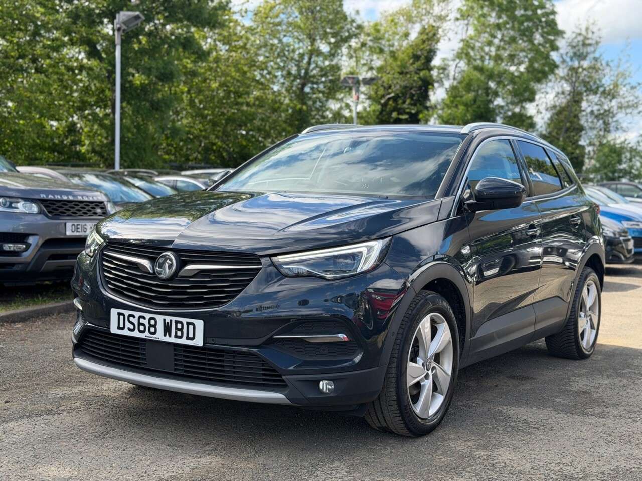 A 2019 VAUXHALL GRANDLAND X 1.5 Turbo D BlueInjection Elite Nav SUV 5dr Diesel Auto 8Spd Euro 6 (s/s) ( A 2019 VAUXHALL GRANDLAND X 1.5 Turbo D BlueInjection Elite Nav SUV 5dr Diesel Auto 8Spd Euro 6 (s/s) (