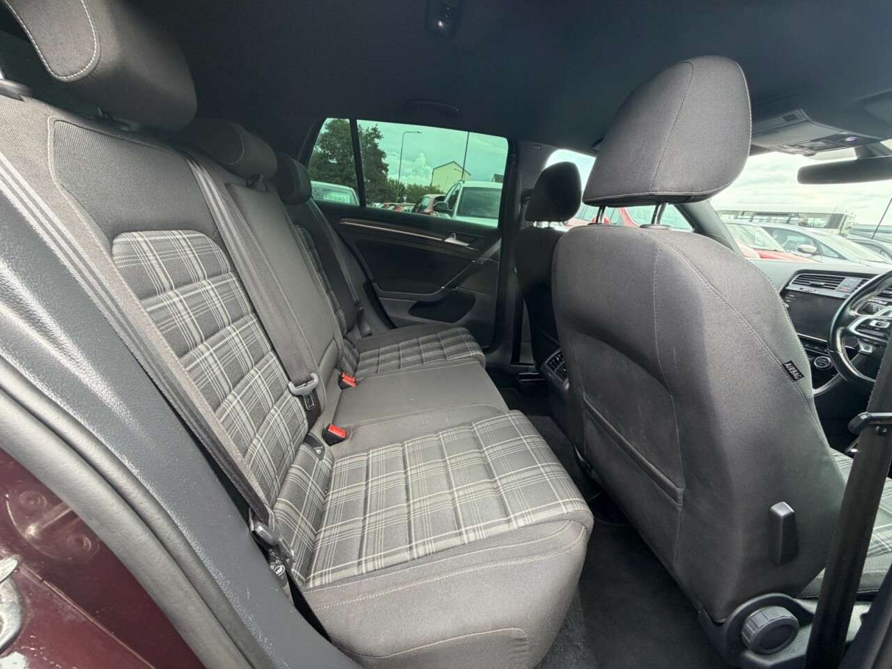 2017 VOLKSWAGEN GOLF 2017 VOLKSWAGEN GOLF