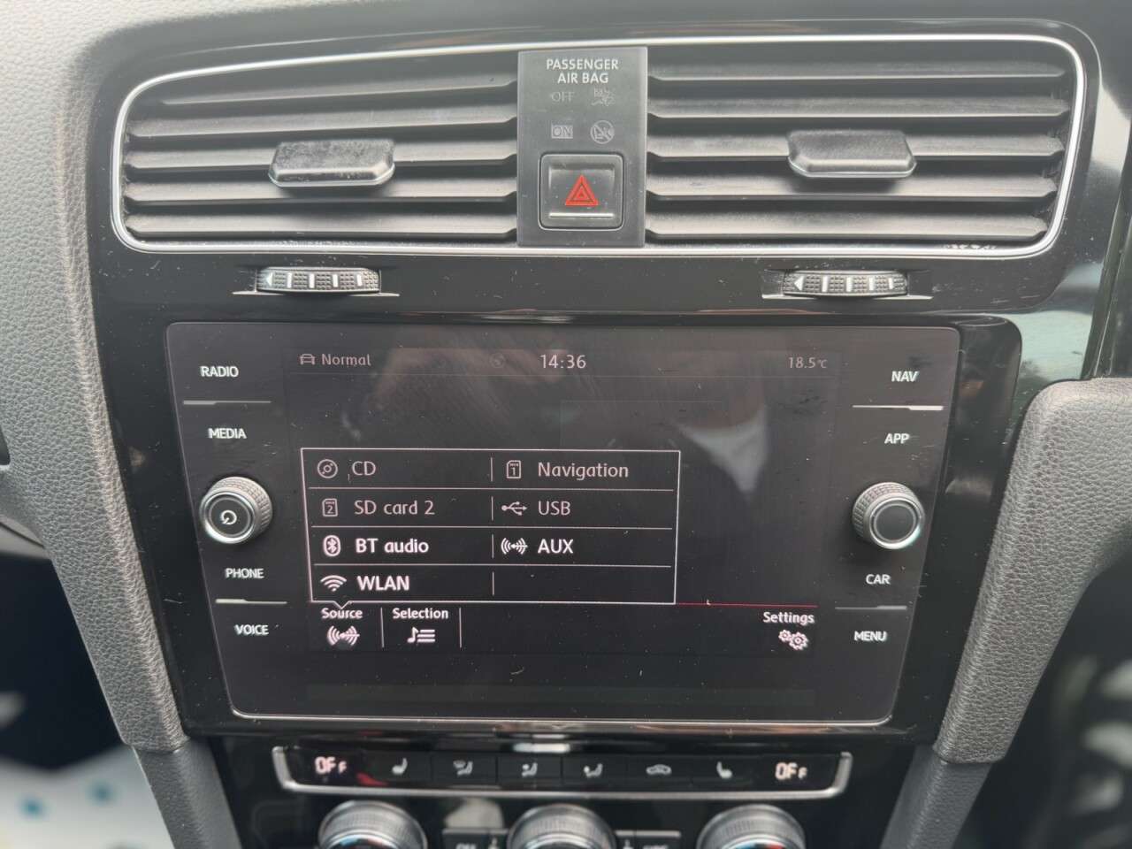 2017 VOLKSWAGEN GOLF 2017 VOLKSWAGEN GOLF