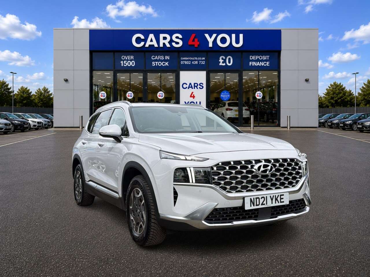 A 2021 HYUNDAI SANTA FE 1.6 h T-GDi Premium SUV 5dr Petrol Hybrid Auto 4WD Euro 6 (s/s) (230 ps) A 2021 HYUNDAI SANTA FE 1.6 h T-GDi Premium SUV 5dr Petrol Hybrid Auto 4WD Euro 6 (s/s) (230 ps)
