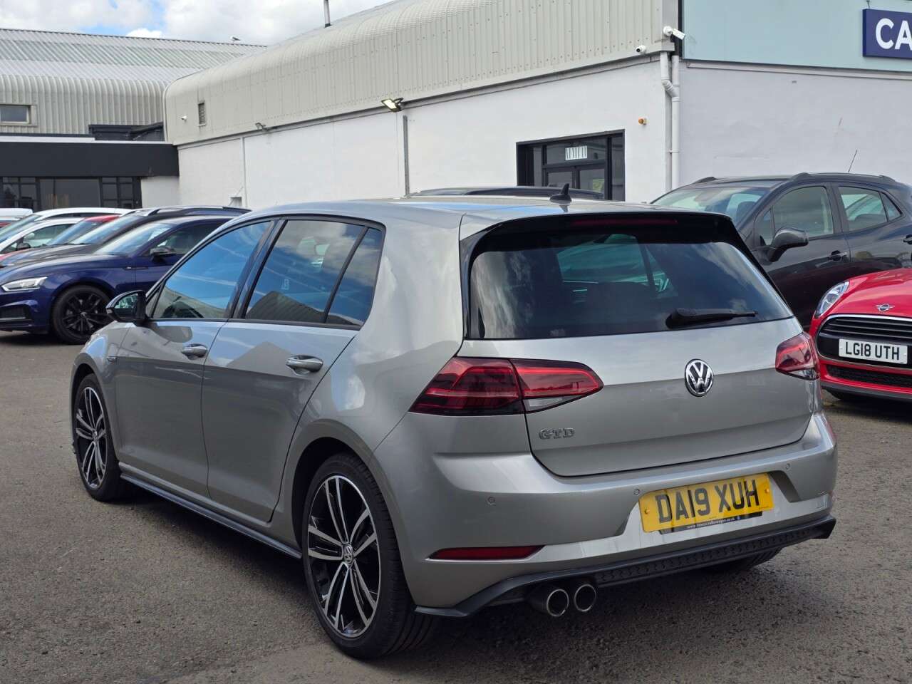2019 VOLKSWAGEN GOLF 2019 VOLKSWAGEN GOLF
