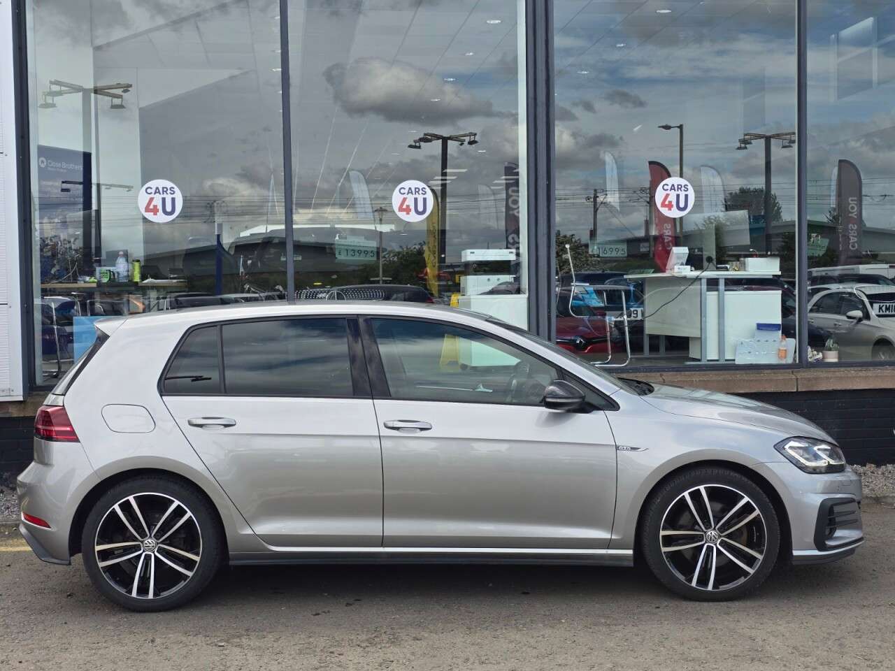 2019 VOLKSWAGEN GOLF 2019 VOLKSWAGEN GOLF
