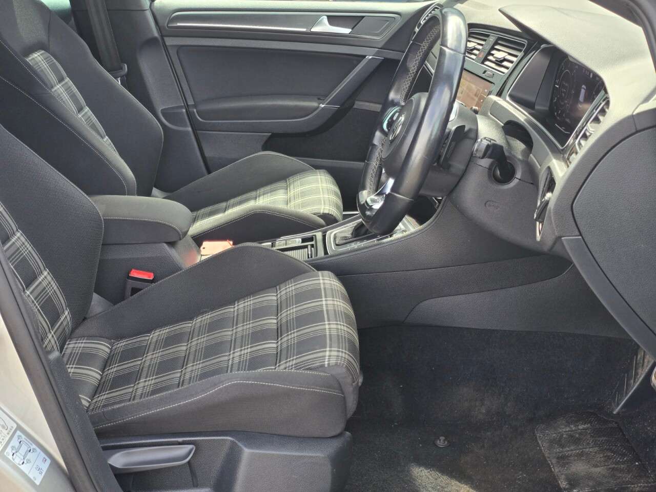 2019 VOLKSWAGEN GOLF 2019 VOLKSWAGEN GOLF
