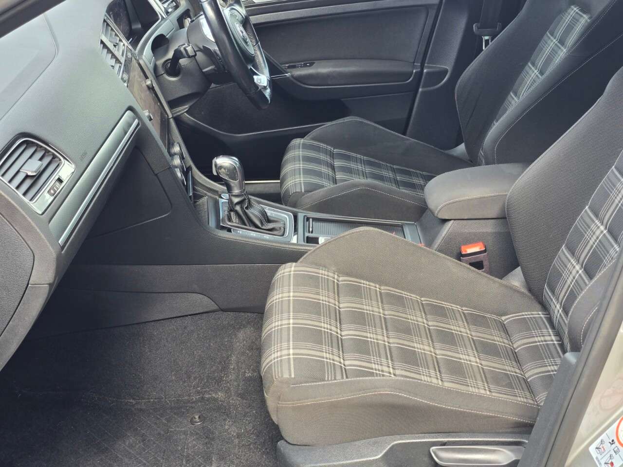 2019 VOLKSWAGEN GOLF 2019 VOLKSWAGEN GOLF