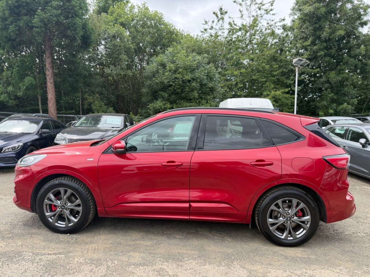 A 2020 FORD KUGA 2.0 EcoBlue ST-Line First Edition SUV 5dr Diesel Auto AWD Euro 6 (s/s) (190 A 2020 FORD KUGA 2.0 EcoBlue ST-Line First Edition SUV 5dr Diesel Auto AWD Euro 6 (s/s) (190