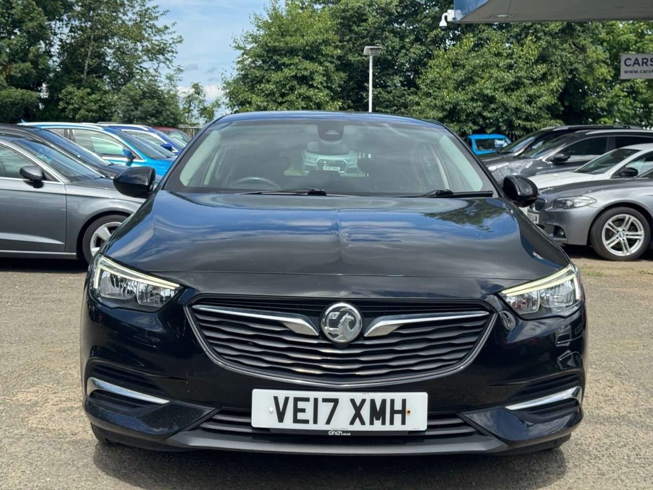 A 2017 VAUXHALL INSIGNIA 1.6 Turbo D ecoTEC Design Grand Sport 5dr Diesel Manual Euro 6 (s/s) (110 p A 2017 VAUXHALL INSIGNIA 1.6 Turbo D ecoTEC Design Grand Sport 5dr Diesel Manual Euro 6 (s/s) (110 p
