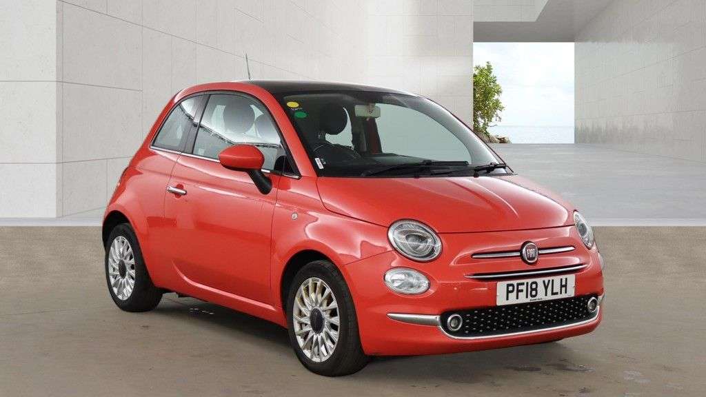 A 2018 FIAT 500 1.2 Lounge Hatchback 3dr Petrol Manual Euro 6 (s/s) (69 bhp) A 2018 FIAT 500 1.2 Lounge Hatchback 3dr Petrol Manual Euro 6 (s/s) (69 bhp)