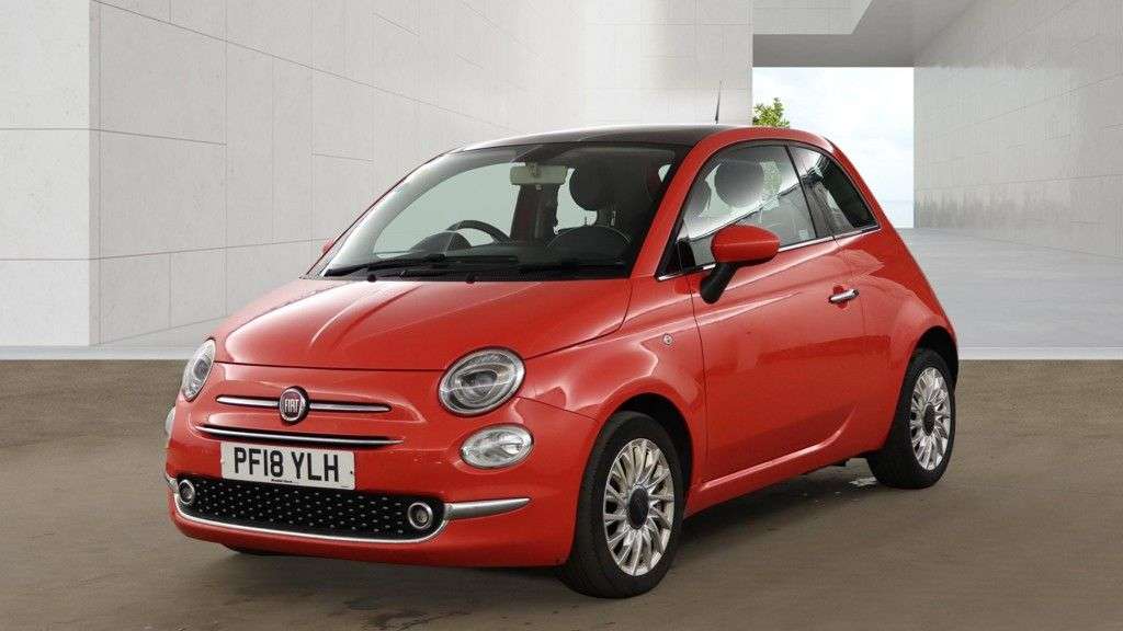 A 2018 FIAT 500 1.2 Lounge Hatchback 3dr Petrol Manual Euro 6 (s/s) (69 bhp) A 2018 FIAT 500 1.2 Lounge Hatchback 3dr Petrol Manual Euro 6 (s/s) (69 bhp)