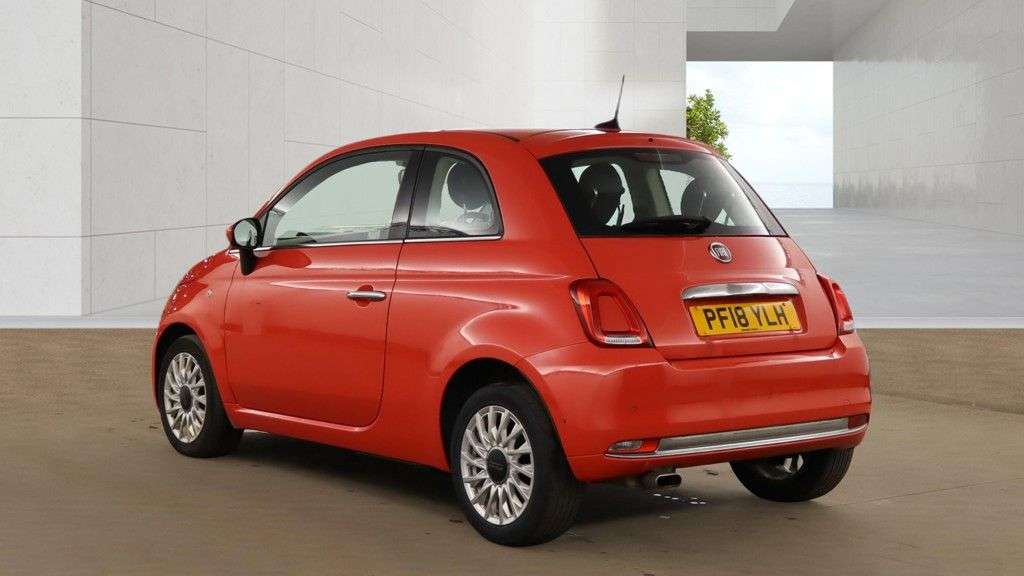 A 2018 FIAT 500 1.2 Lounge Hatchback 3dr Petrol Manual Euro 6 (s/s) (69 bhp) A 2018 FIAT 500 1.2 Lounge Hatchback 3dr Petrol Manual Euro 6 (s/s) (69 bhp)