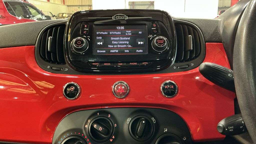 2018 FIAT 500 2018 FIAT 500