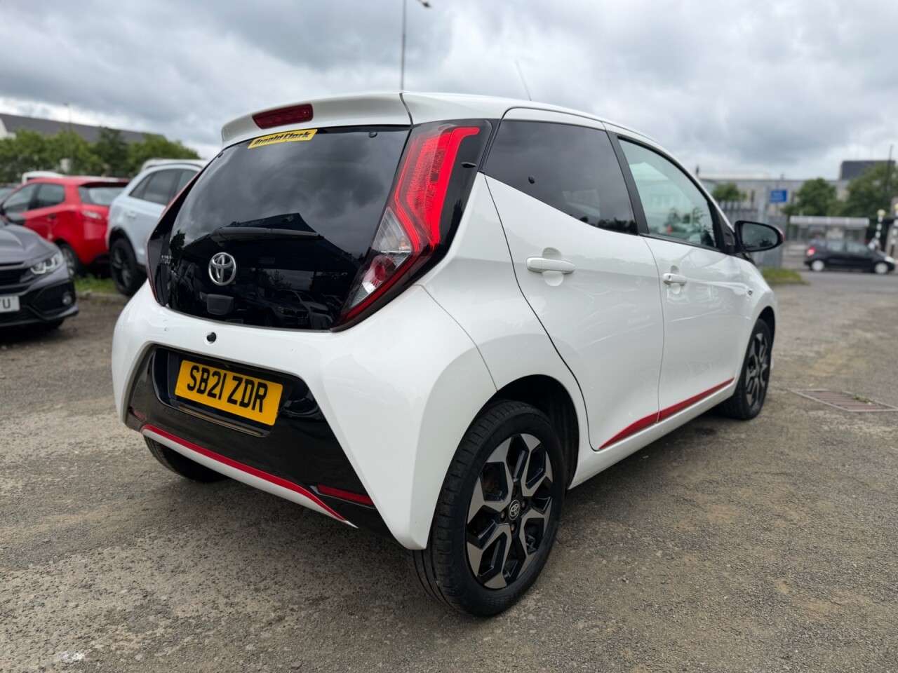 2021 TOYOTA AYGO 2021 TOYOTA AYGO