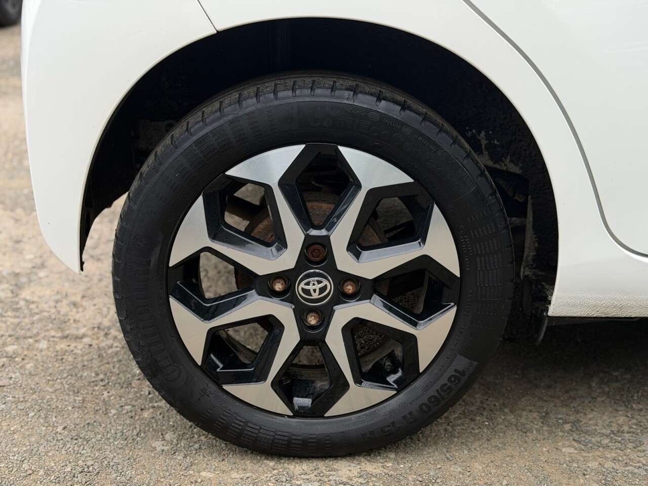 2021 TOYOTA AYGO 2021 TOYOTA AYGO