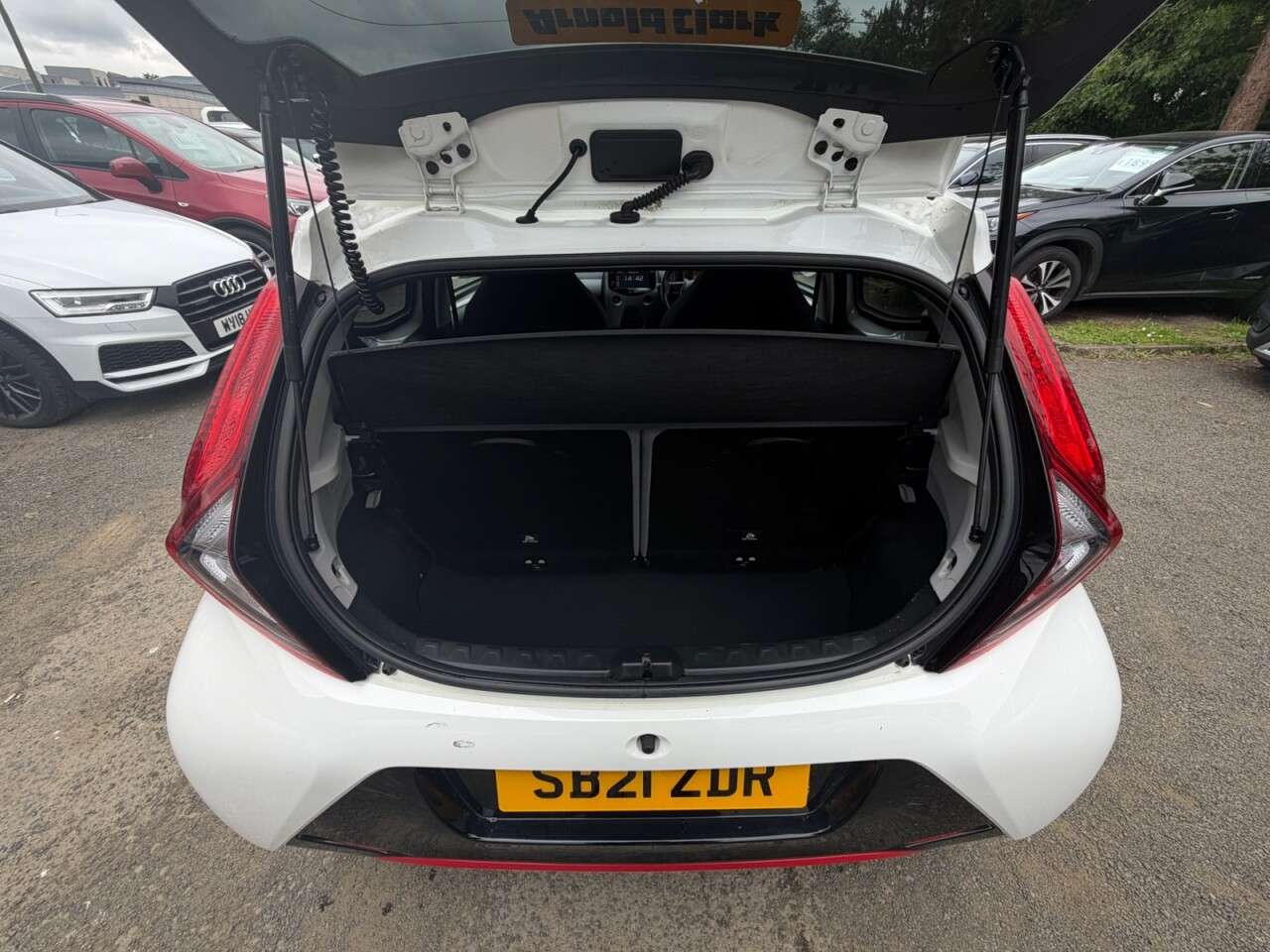 2021 TOYOTA AYGO 2021 TOYOTA AYGO
