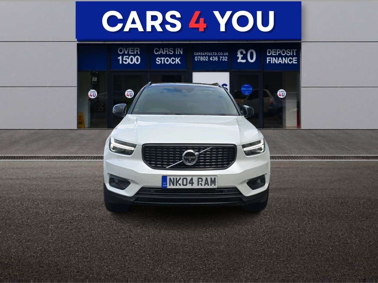 A 2018 VOLVO XC40 2.0 D4 First Edition SUV 5dr Diesel Auto AWD Euro 6 (s/s) (190 ps) BLUETOOT A 2018 VOLVO XC40 2.0 D4 First Edition SUV 5dr Diesel Auto AWD Euro 6 (s/s) (190 ps) BLUETOOT