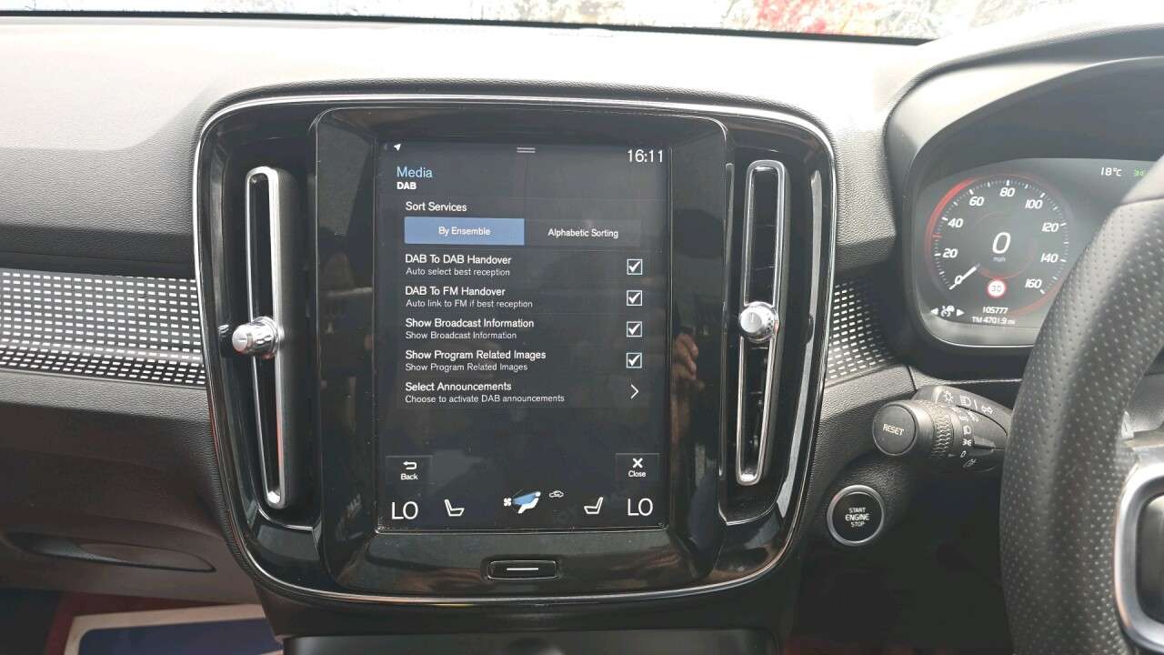 2018 VOLVO XC40 2018 VOLVO XC40