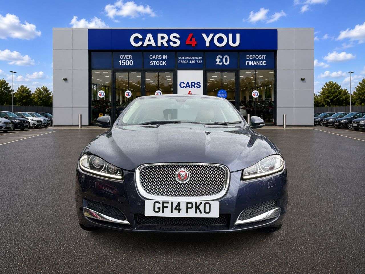 A 2014 JAGUAR XF 2.2d Luxury Saloon 4dr Diesel Auto Euro 5 (s/s) (200 ps) A 2014 JAGUAR XF 2.2d Luxury Saloon 4dr Diesel Auto Euro 5 (s/s) (200 ps)
