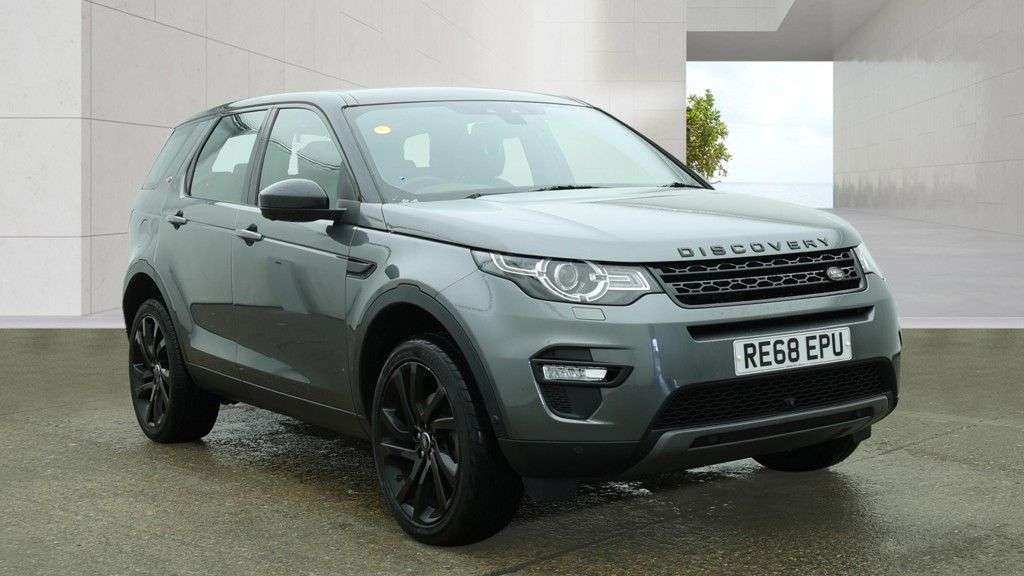 A 2018 LAND ROVER DISCOVERY SPORT 2.0 Si4 HSE Luxury SUV 5dr Petrol Auto 4WD Euro 6 (s/s) (240 ps) A 2018 LAND ROVER DISCOVERY SPORT 2.0 Si4 HSE Luxury SUV 5dr Petrol Auto 4WD Euro 6 (s/s) (240 ps)