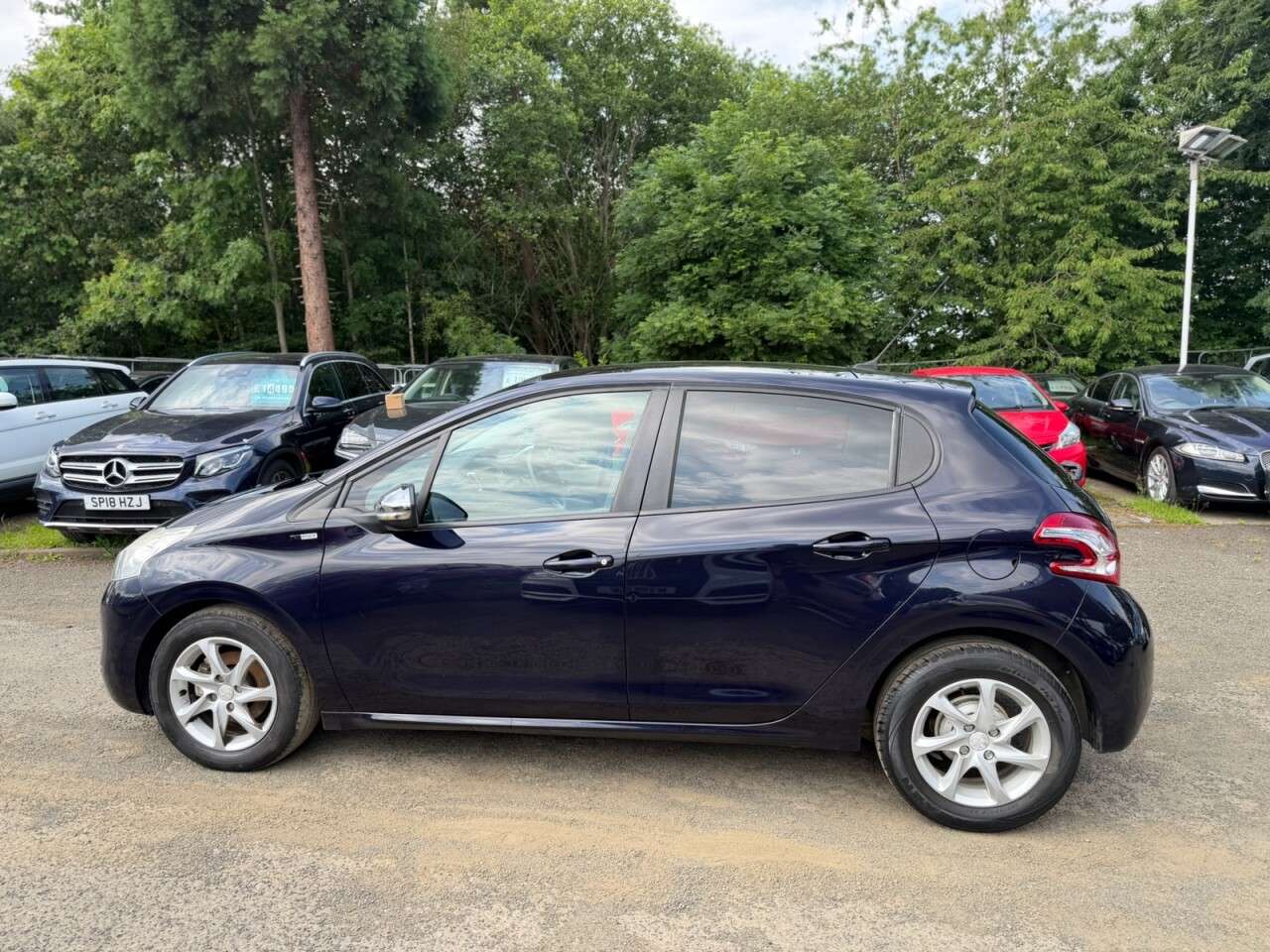 A 2015 PEUGEOT 208 1.2 VTi PureTech Style Hatchback 5dr Petrol Manual Euro 6 (82 ps) A 2015 PEUGEOT 208 1.2 VTi PureTech Style Hatchback 5dr Petrol Manual Euro 6 (82 ps)