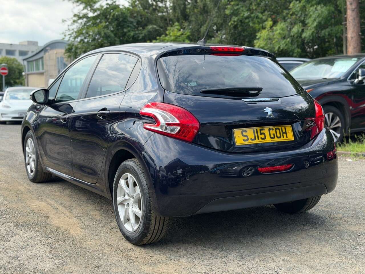 2015 PEUGEOT 208 2015 PEUGEOT 208