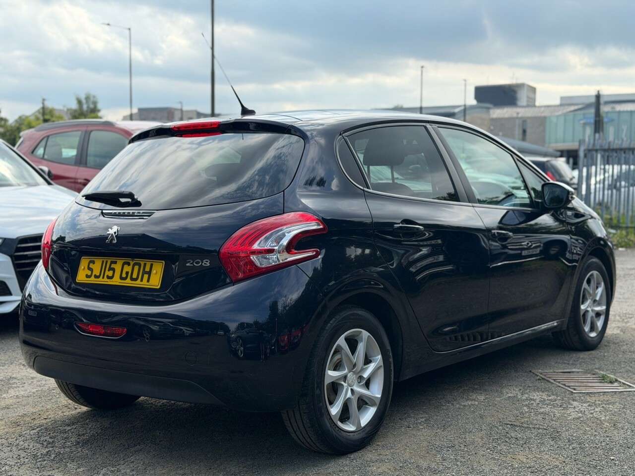 2015 PEUGEOT 208 2015 PEUGEOT 208